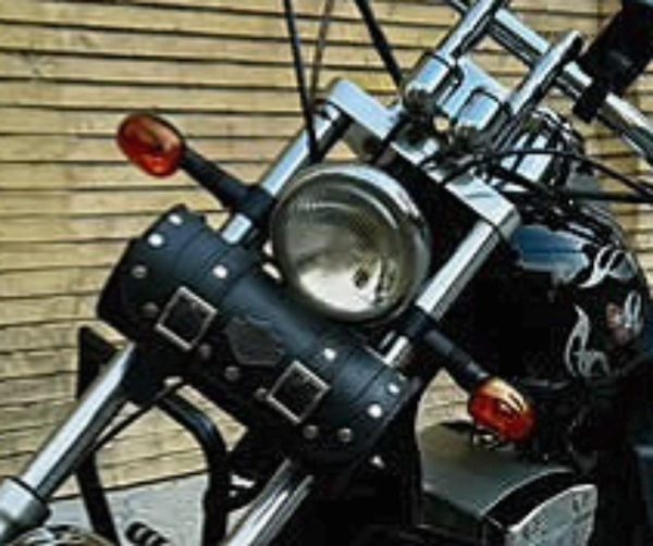 کیف استوانه‌ای (تنوع دکمه پرچدار)